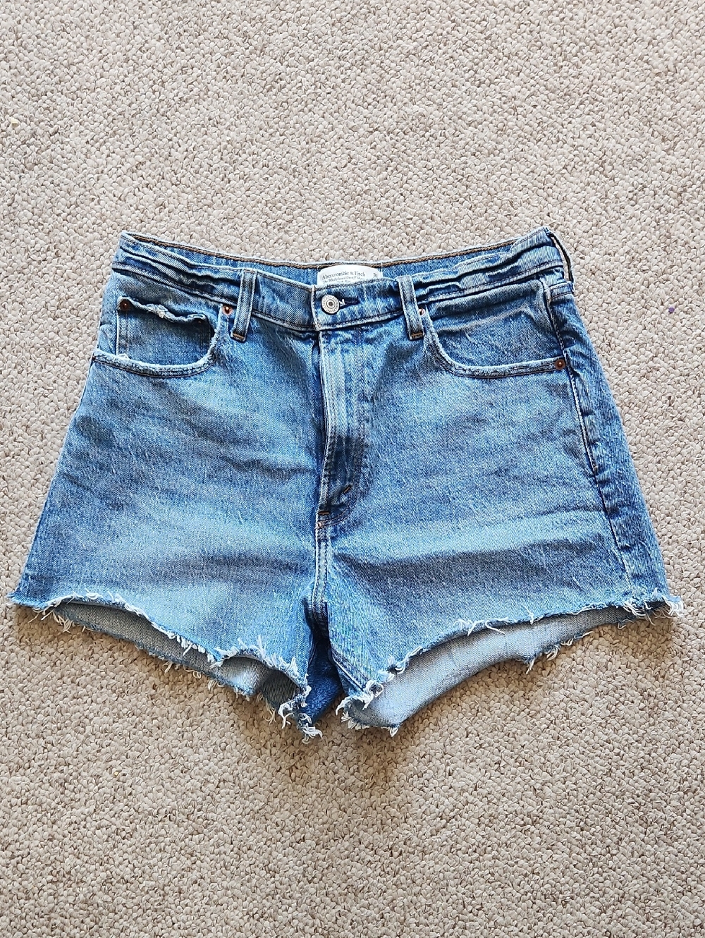 Abercrombie & Fitch '90s Relaxed Cutoff Shorts